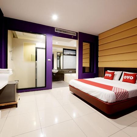 OYO 477 Sriracha Hotel And Spa Ban Huai Yai Phrom Exterior foto