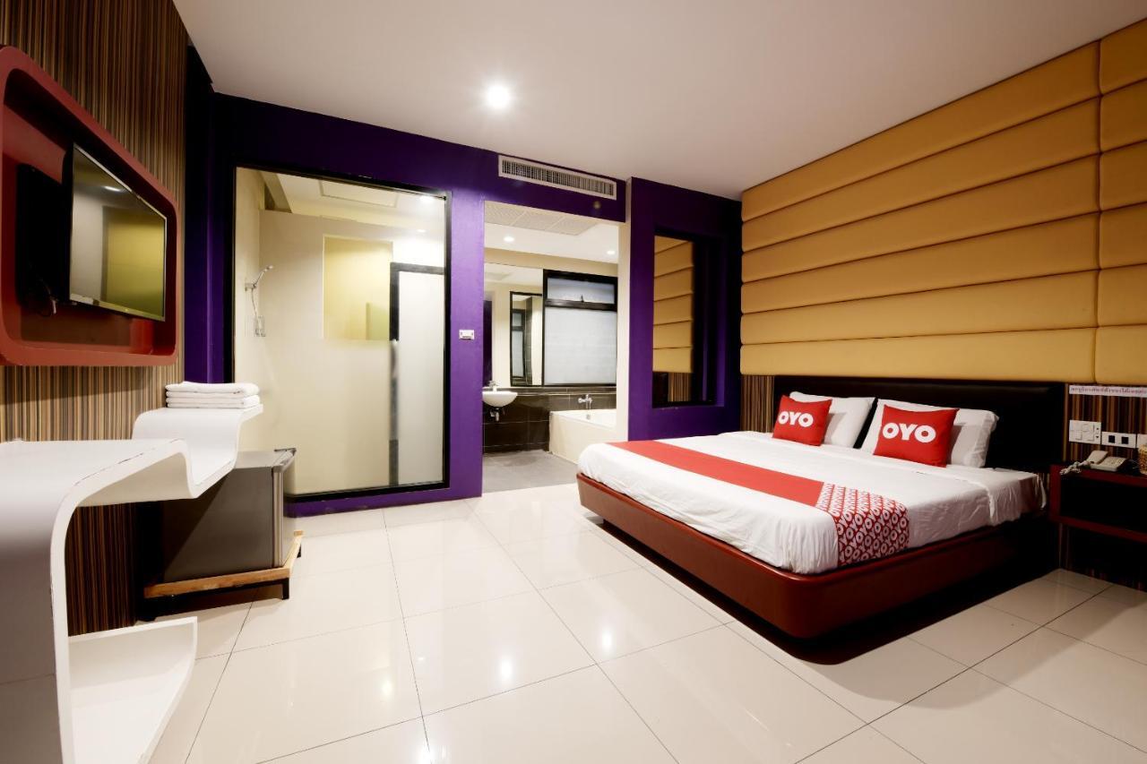OYO 477 Sriracha Hotel And Spa Ban Huai Yai Phrom Exterior foto