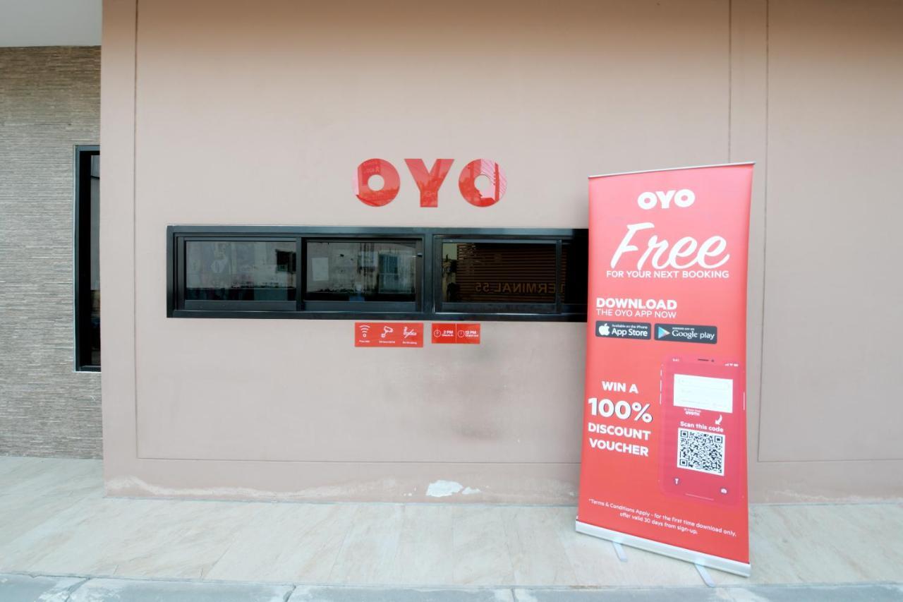 OYO 477 Sriracha Hotel And Spa Ban Huai Yai Phrom Exterior foto